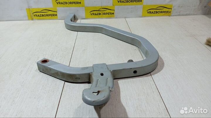 Петля крышки багажника левая Renault Logan
