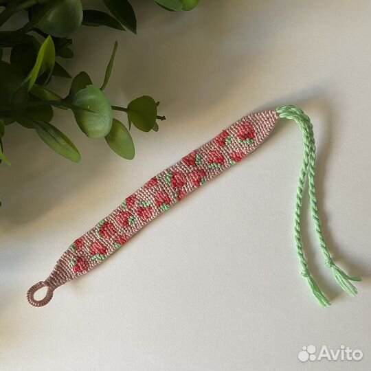 Фенечки из мулине