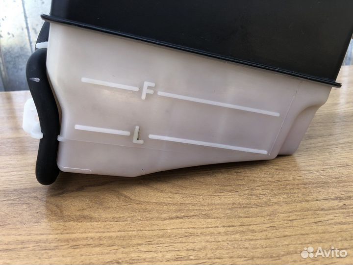 Расширительный бачок kia sorento 2 XM