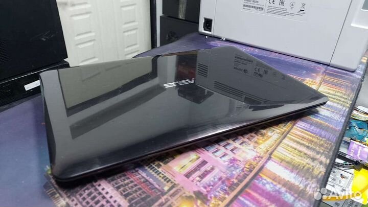 Ноутбук asus i5-7200U 8gb SSD