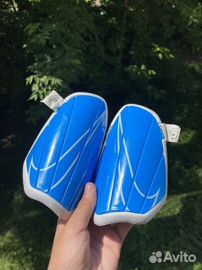 Щитки футбольные nike