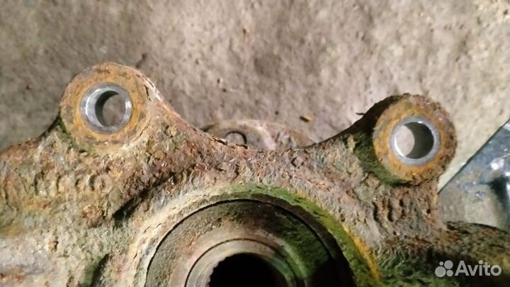 Кулак поворотный передний правый Renault Duster