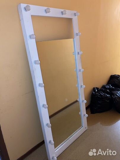 Гримерное зеркало с лампочками бу