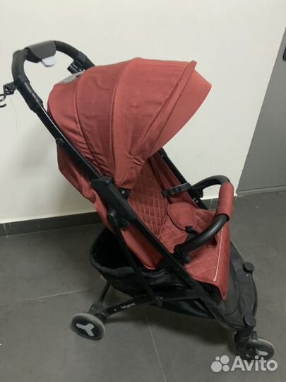 Коляска легкая