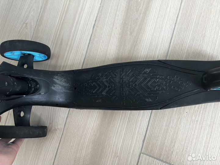 Самокат детский трехколесный