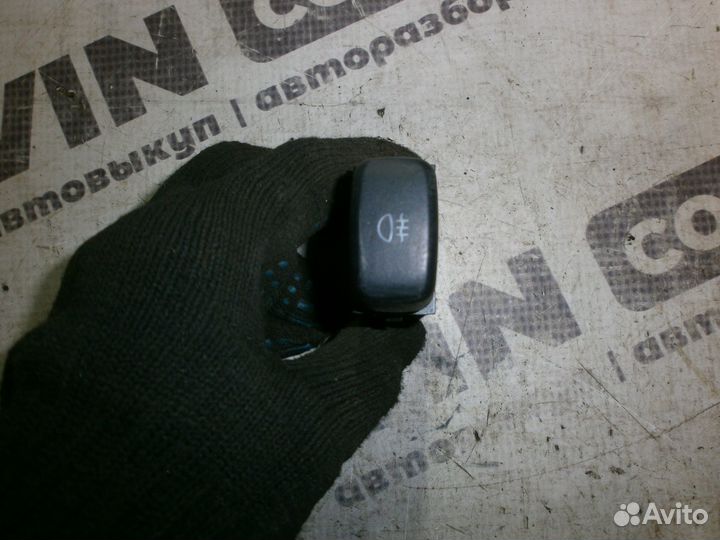 Кнопка задней противотуманки Mitsubishi Carisma