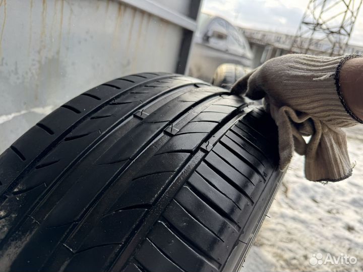 Tracmax X-Privilo TX3 245/40 R19