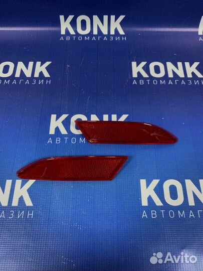 Отражатели в задний бампер на Форд Фокус 3