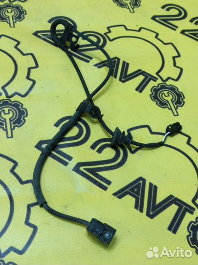 Провод датчика ABS задний правый Toyota Harrier