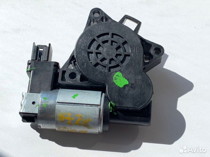 Мотор стеклоподъемника передний правый Мазда cx-7