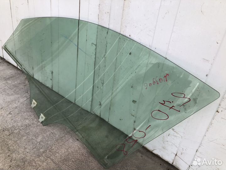 Стекло двери передней правой Mazda Mazda6 GH 2007