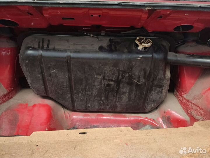 Audi 80 топливный бак