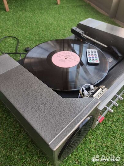 Проигрователь Вега 300 с bluetooth