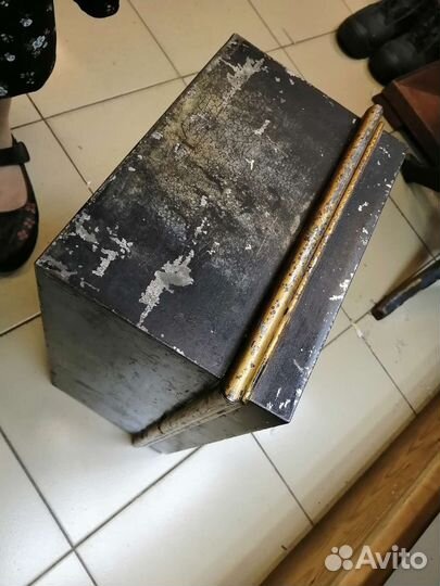 Дореволюционный сундук 