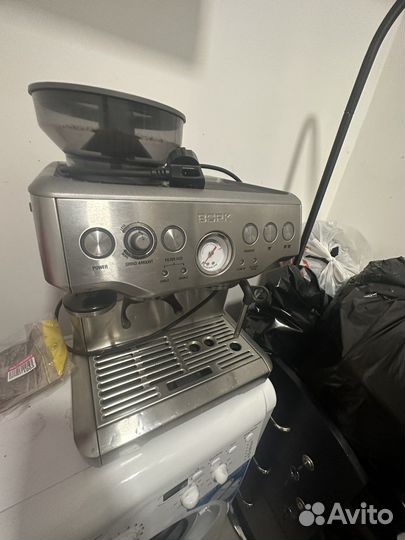 Кофемашина кофеварка bork c 804