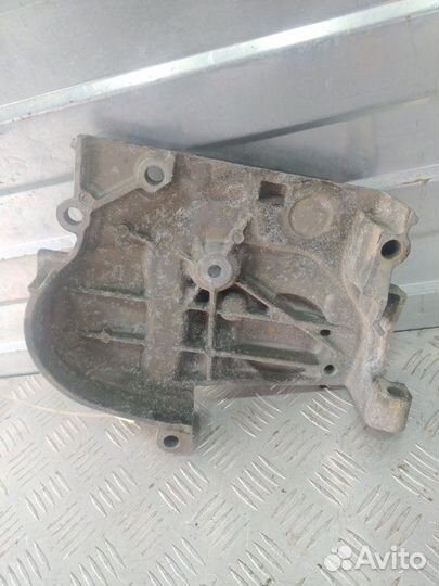 Крышка Ремня грм Renault Megane 2 седан 1.6 16V