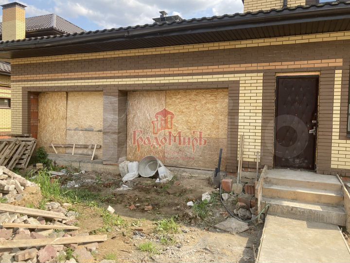 Дом 292 м² на участке 9,2 сот.