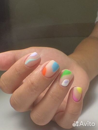 Маникюр,педикюр и наращивание ногтей