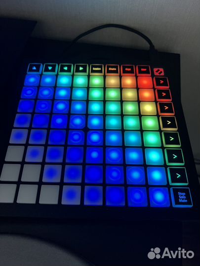 Midi контроллер Novation Launchpad mini mk3