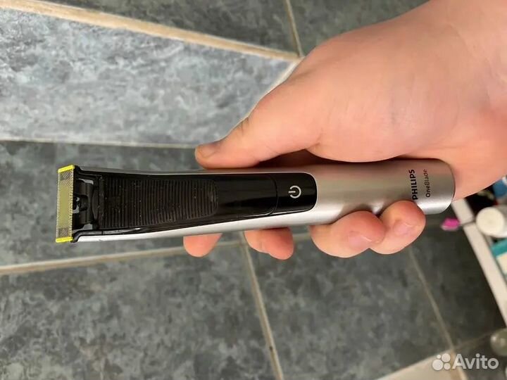 Продам Триммер Philips OneBlade Pro QP6520