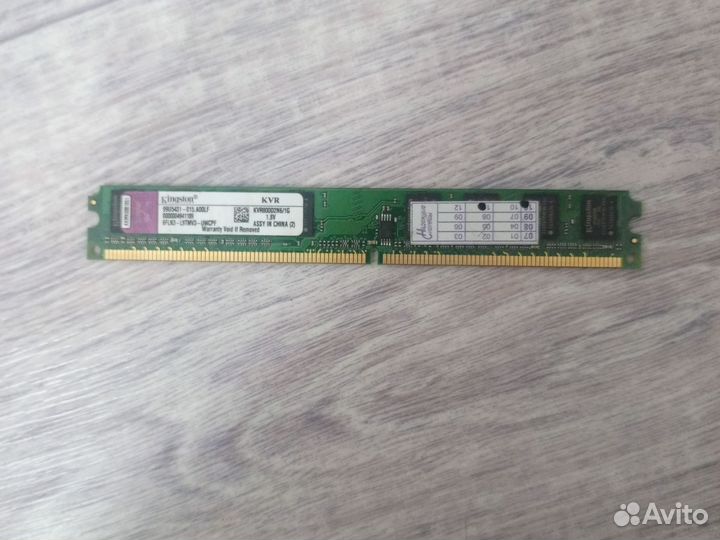 Материнская плата с процессором и памятью