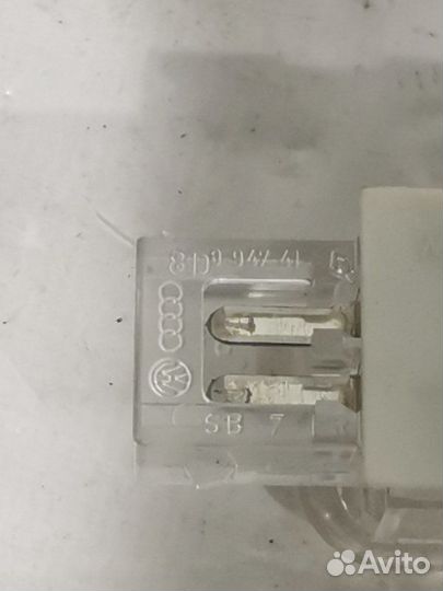 Плафон салонный Audi A6 (C6,4F) 2005-2011