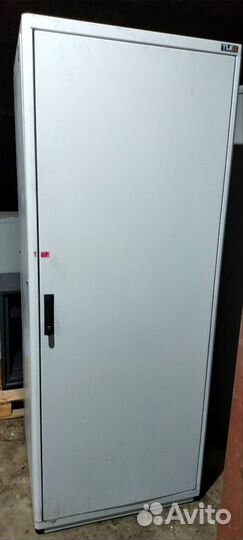 Шкаф серверный напольный TLK 42U