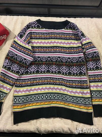 Вязаный свитер