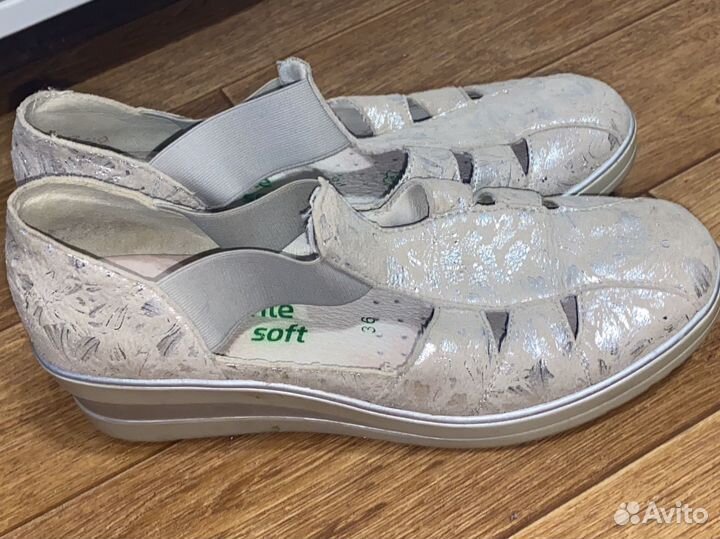 Босоножки 36р