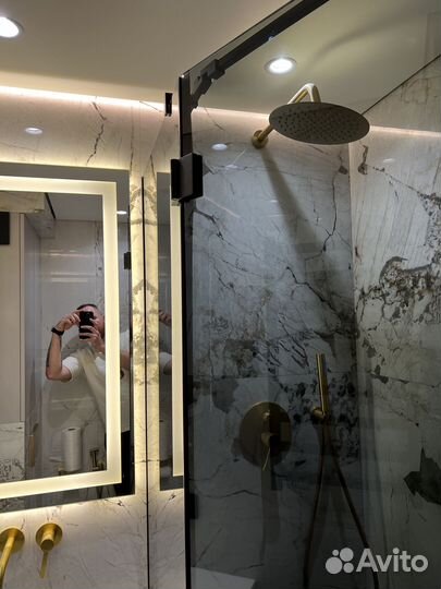 Стеклянные ограждения для ванной