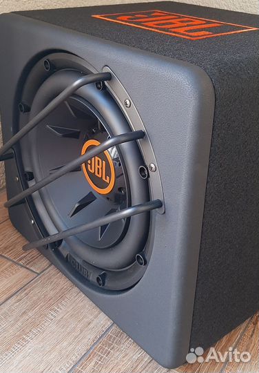 Сабвуфер JBL активный 1200w