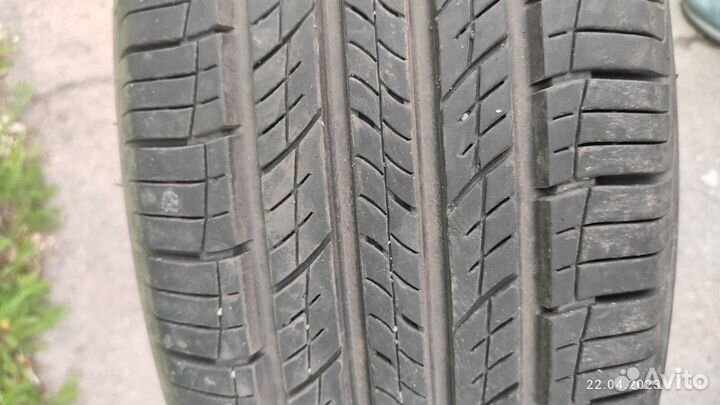 Hankook Dynapro HP2 RA33 225/65 R17