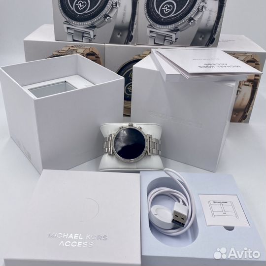 Смарт часы Michael Kors DW7M2 Серебро со стразами