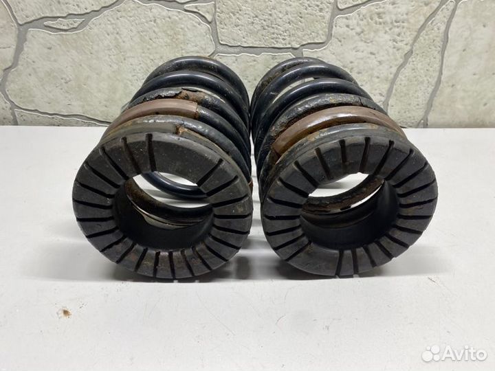 Пружина подвески Hyundai Starex 2011