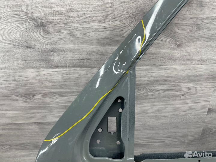 Дверь левая Suzuki Jimny