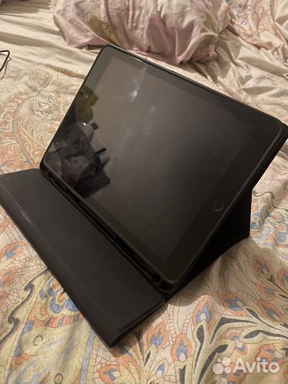 Планшет apple iPad 7