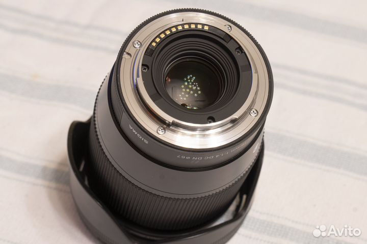 Sigma 16mm f 1.4 DC DN для Sony E