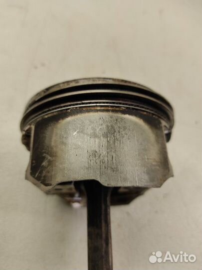 Поршень с шатуном Nissan Teana J31 VQ35DE