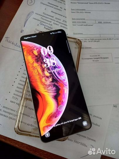 Samsung galaxy s21 plus 5G snapdragon