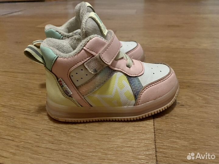 Ботинки демисезонные для девочки 23 размер