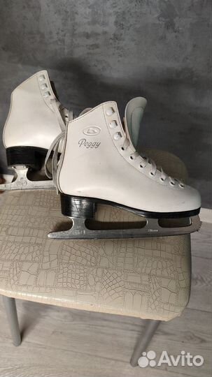 Коньки фигурные 33 размер