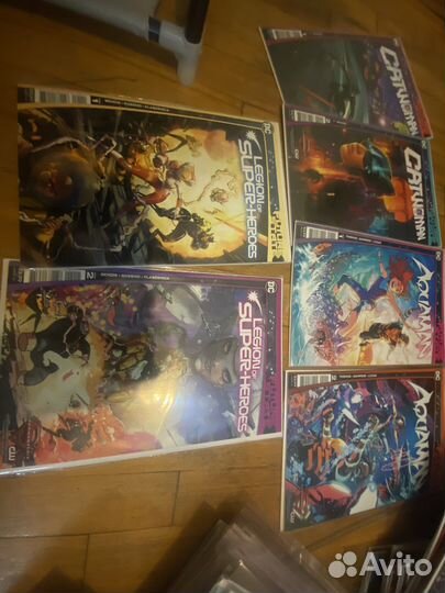 Комиксы на английском. Batman. Superman. Лига