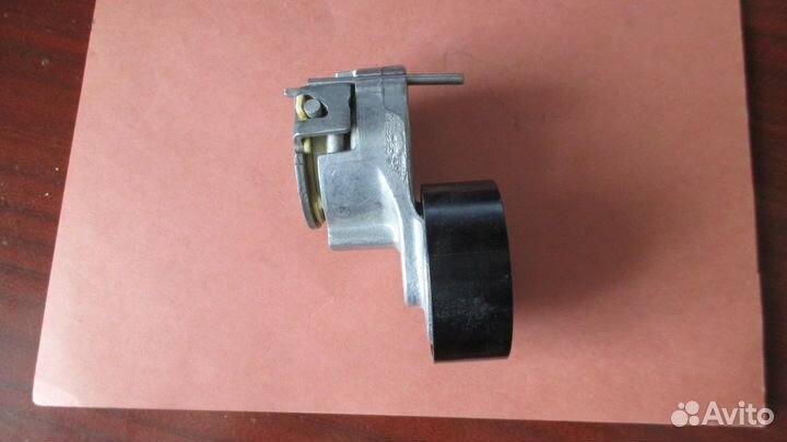 Натяжитель ремня в сборе двс-405,409, Евро-3 новый