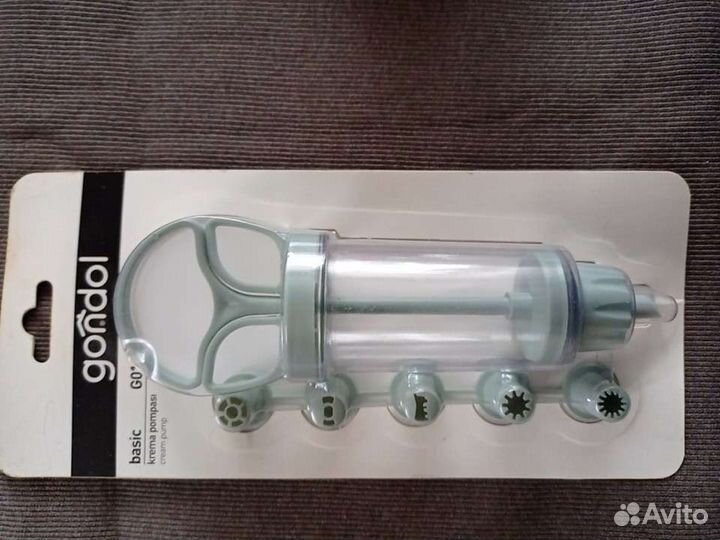 Кондит. шприц, вырубка для печенья, подставка