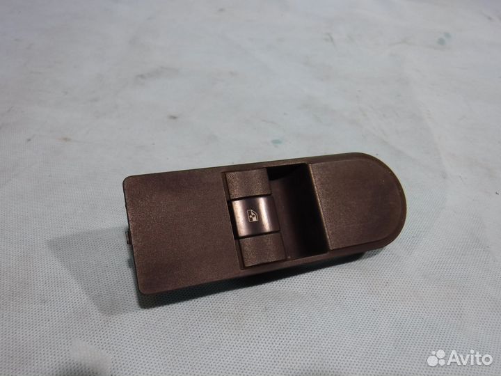 Кнопка стеклоподъемника правая Astra H / Астра Н