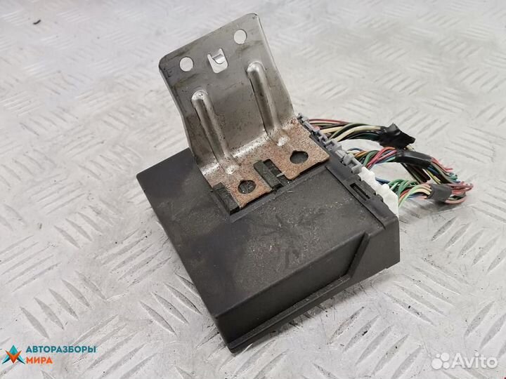 Блок управления центральным замком Nissan Almera