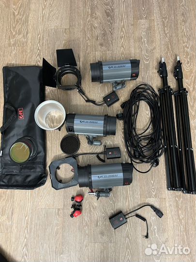 Комплект импульсного студийного света для фото