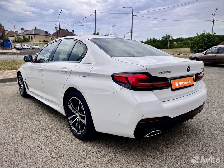 Аренда автомобиля BMW 520D xdrive 2020г