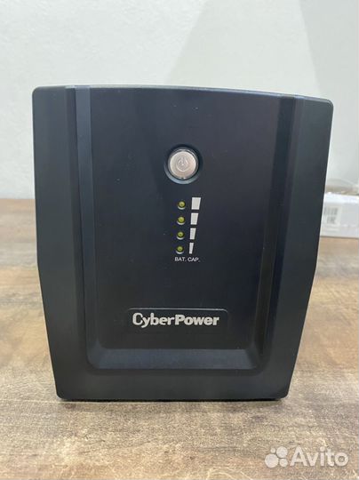 Ибп CyberPower UT2200EI