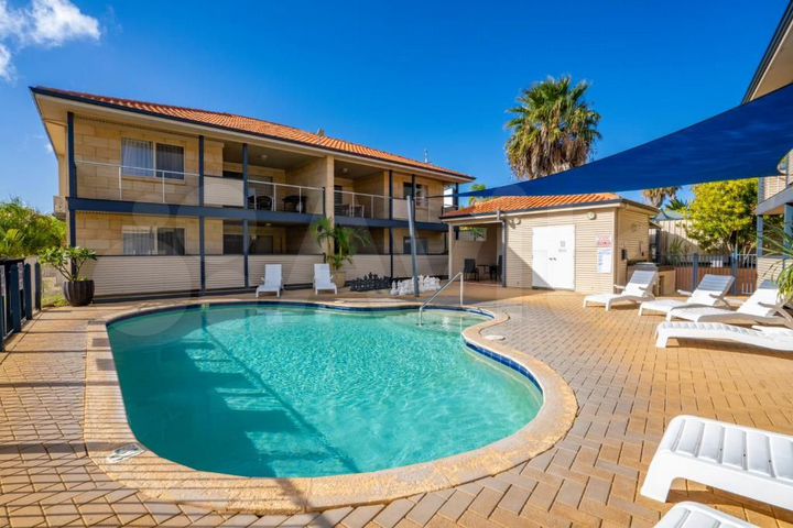 Гостиница, 330 м²